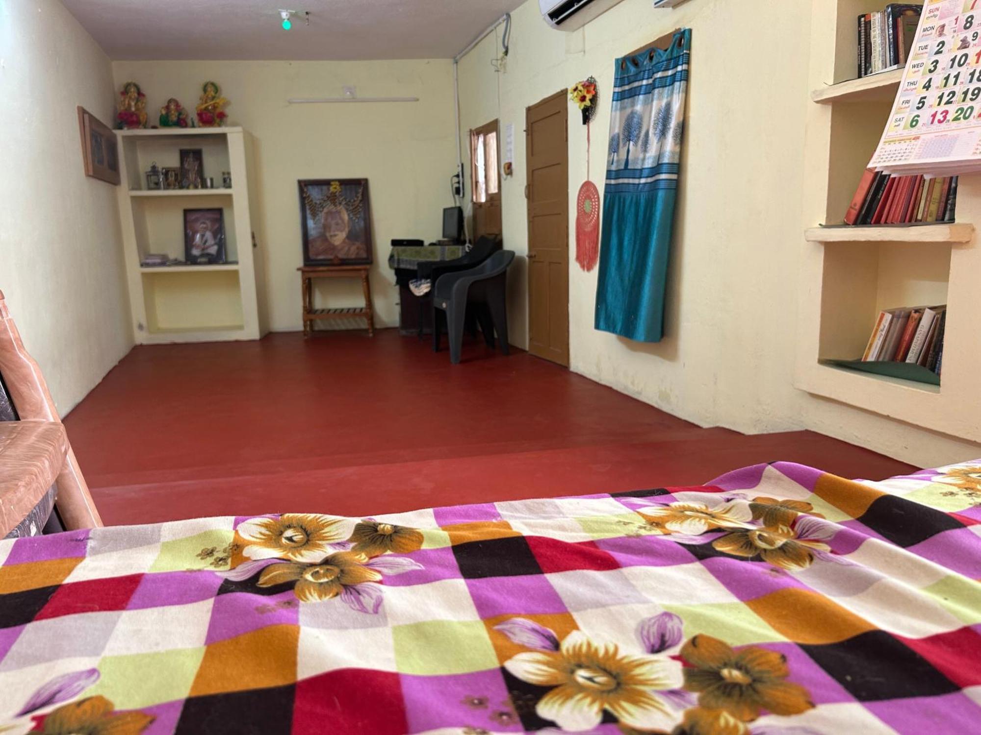 Anbu Ramana Guest House Tiruvannāmalai Exteriör bild