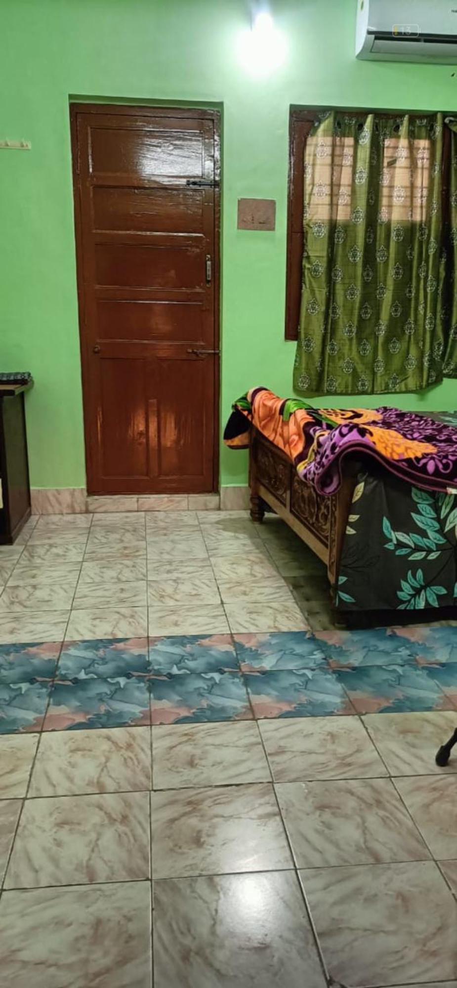 Anbu Ramana Guest House Tiruvannāmalai Exteriör bild