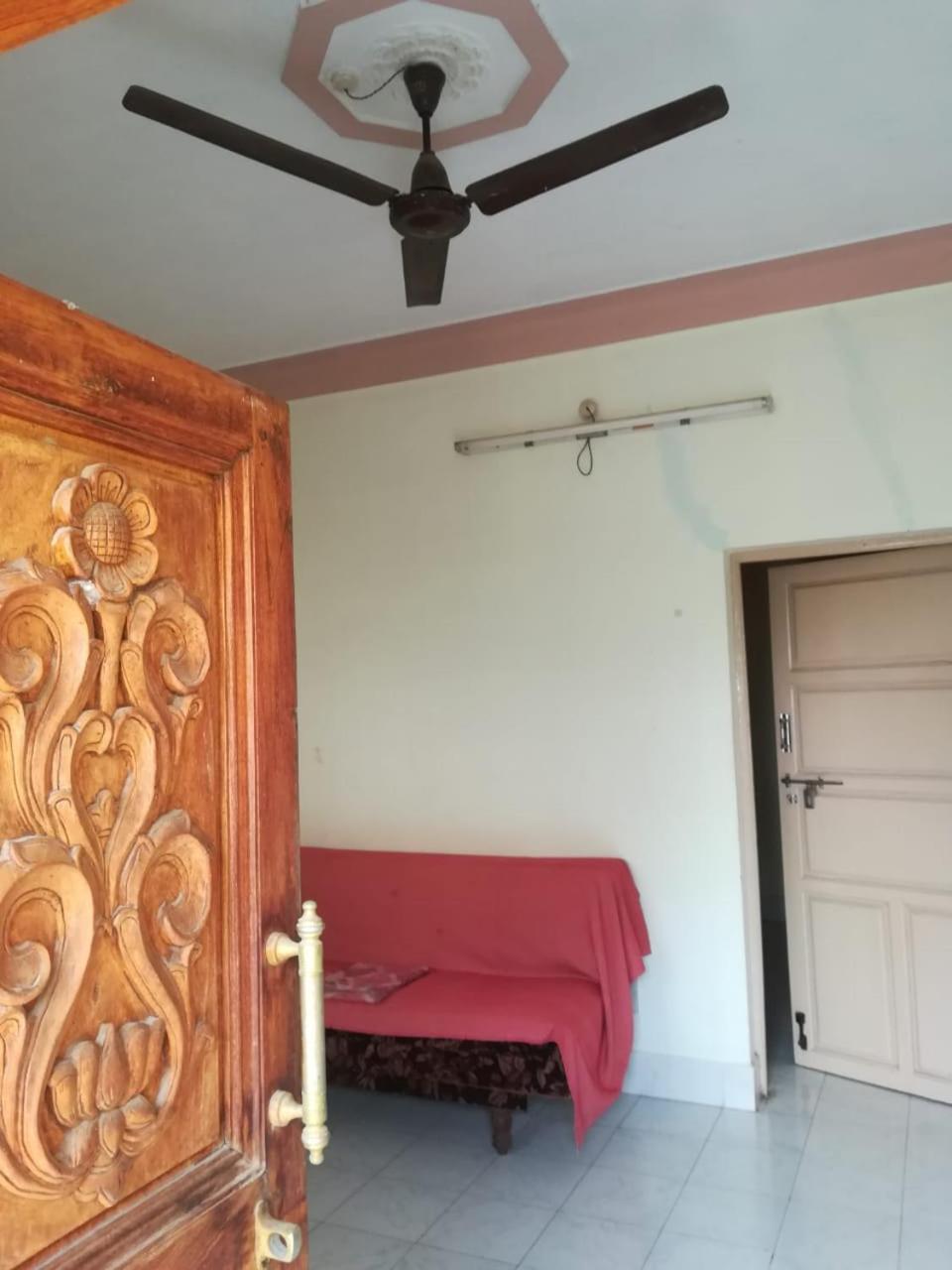 Anbu Ramana Guest House Tiruvannāmalai Exteriör bild