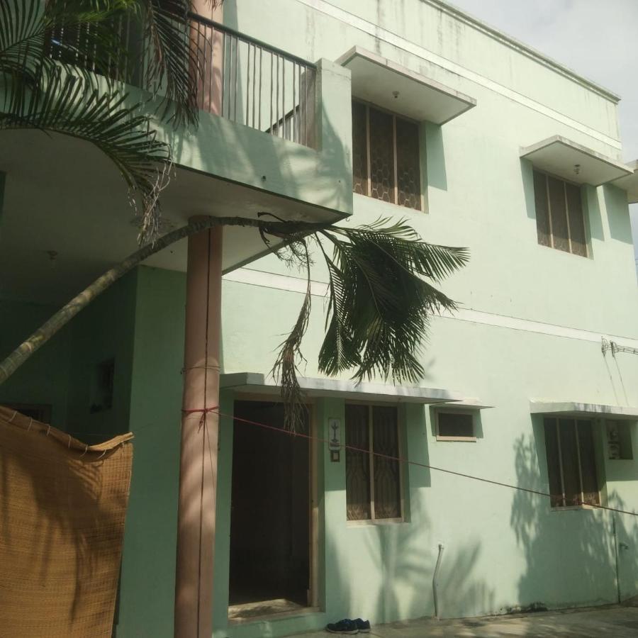 Anbu Ramana Guest House Tiruvannāmalai Exteriör bild
